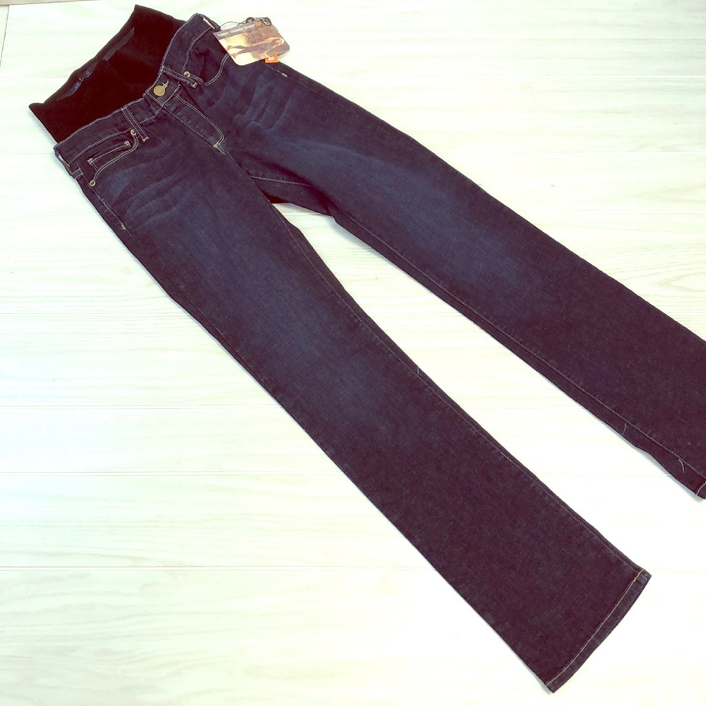 Maternity jeans: Tummy Trimmer Denim 4